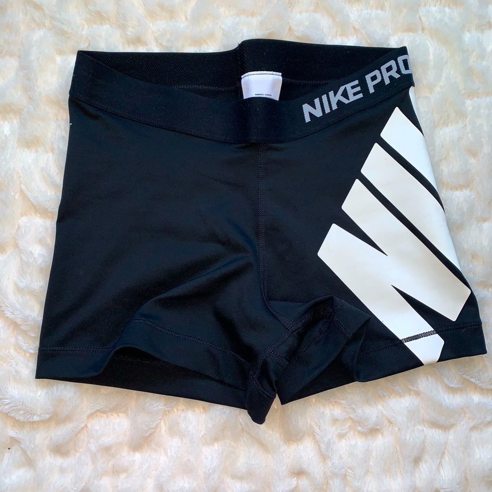 Nike Pro Women's Dri-FIT Shorts